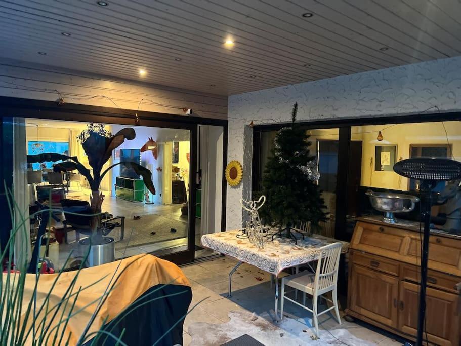 Villa Casa Blanca Mit Privatem Schwimmbad 26 Grad Und Sauna ドゥイスブルグ エクステリア 写真