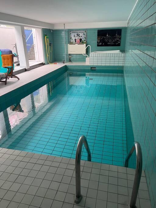 Villa Casa Blanca Mit Privatem Schwimmbad 26 Grad Und Sauna ドゥイスブルグ エクステリア 写真