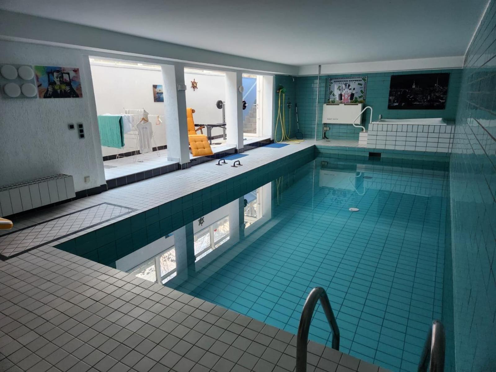 Villa Casa Blanca Mit Privatem Schwimmbad 26 Grad Und Sauna ドゥイスブルグ エクステリア 写真